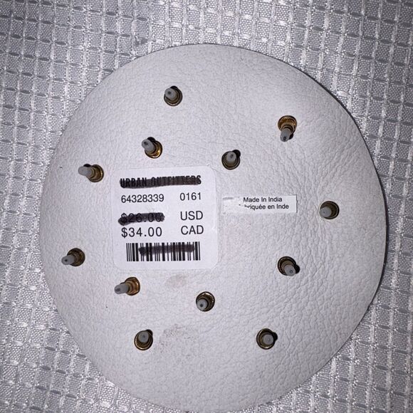 Urban Outfitters Single Earrings Gold Tone Cherries Strawberry Heart Post NWT - Picture 4 of 4